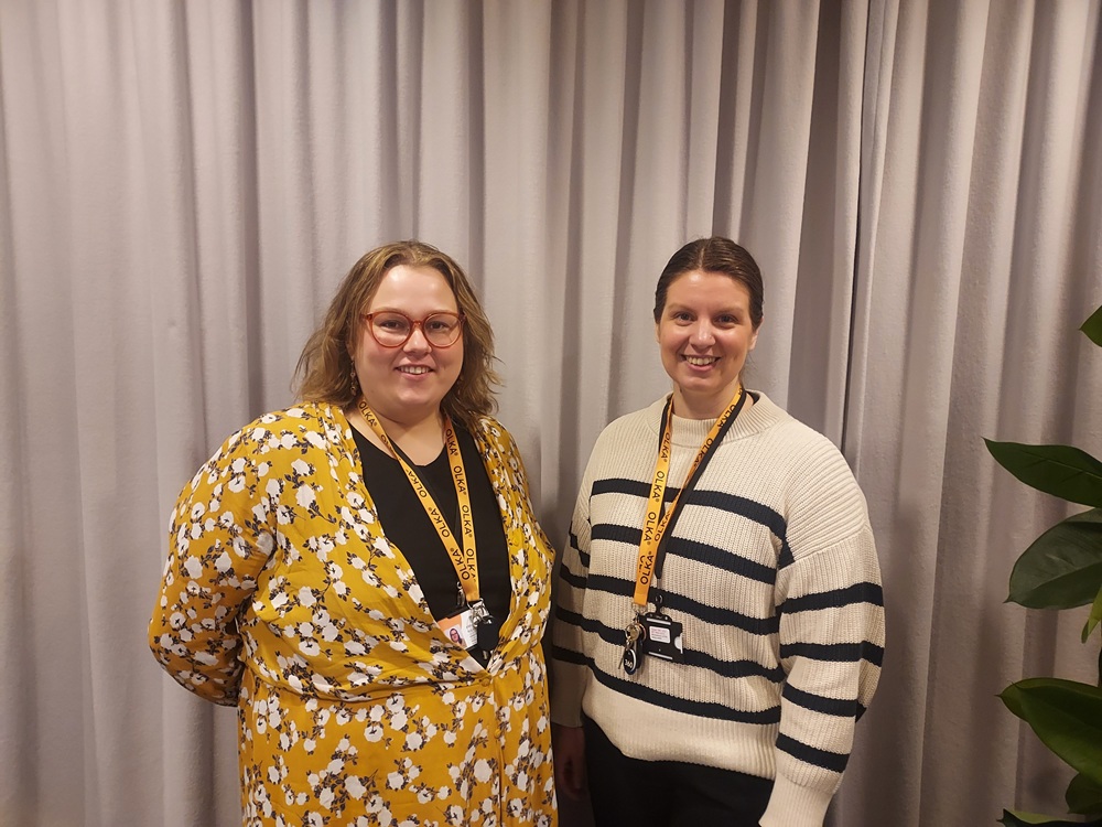 Järjestökoordinaattori Anniina Ahlholm (vas) ja vapaaehtoistoiminnan koordinaattori Eveliina Jussila.